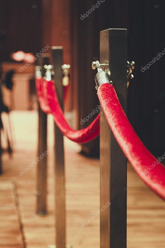 红地毯地区围栏极重视用红色绳剧院歌剧厅
