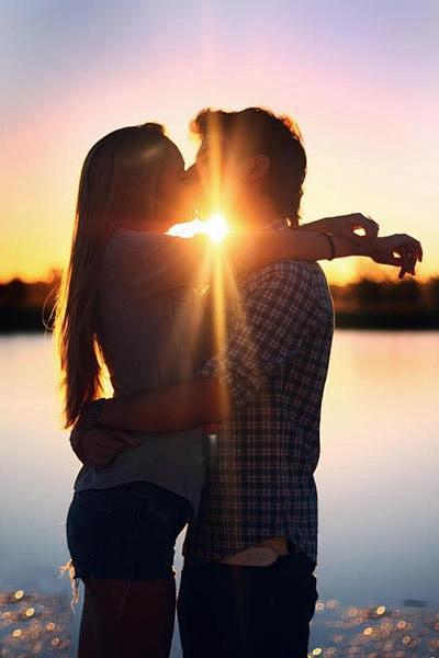 把爱情浪费在爱你的人身上把幸福浪费在追求幸福的路上