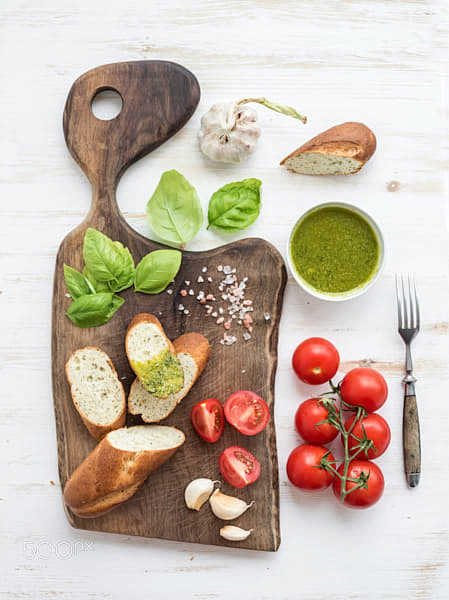 Pesto sauce, bread, ...