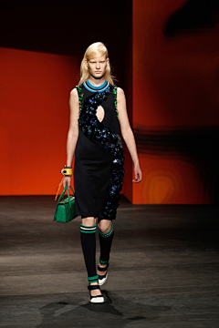 lneekaa采集到PRADA 2014ss