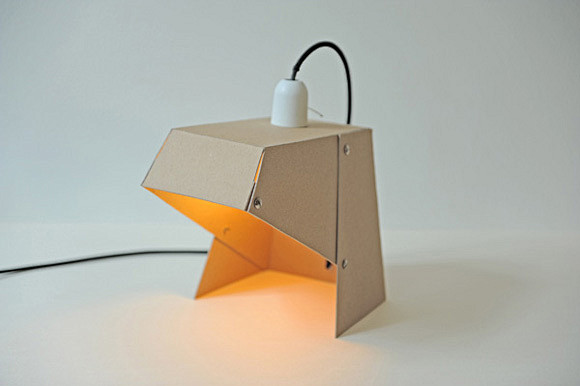 纸板折叠台灯 -设计师Terkel Sk...