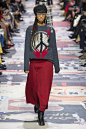 Christian Dior Fall 2018 Ready-to-Wear Fashion Show : The complete Christian Dior Fall 2018 Ready-to-Wear fashion show now on Vogue Runway.