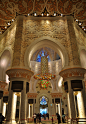 扎耶德清真寺是阿联酋最大的清真寺，世界第三大清真寺。1024 x 1480