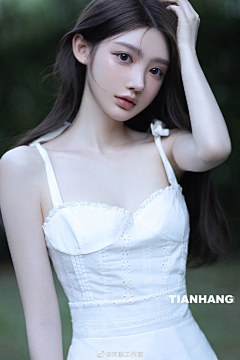 黄里子采集到模特
