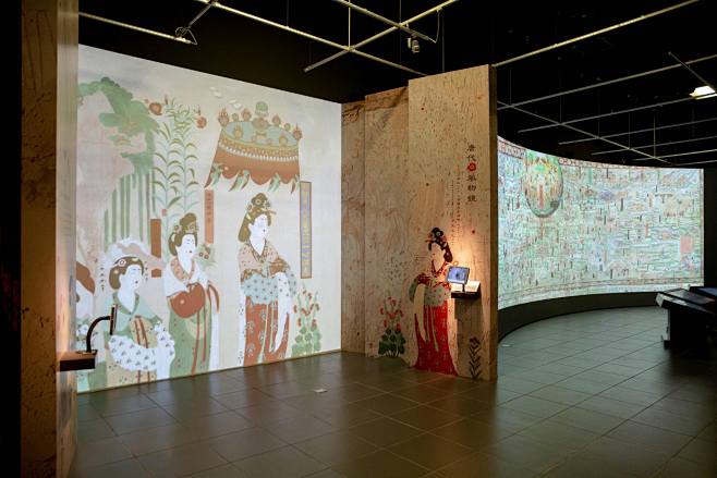 《禮佛圖》展示唐代婦女的服飾打扮和中西文...