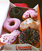 #Donuts#恩~情人节买一盒送给男朋友w