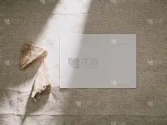 请柬模板，空白贺卡模板。平铺，极简风格