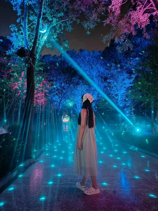 景区夜游互动装置_17_沫森文旅灯光装置-HU WEI_来自小红书网页版-花瓣网