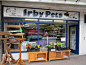 Pet_shop,_Irby_-_IMG_0882