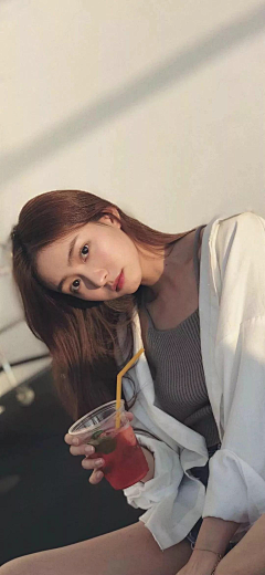 知名设计采集到美女