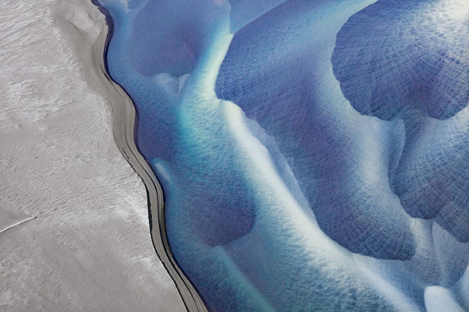 Above Iceland : Aeri...