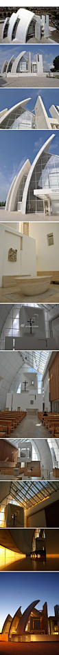 【罗马千禧教堂 Jubilee Church】教堂由美国理查·迈尔（Richard Meier）设计，历时五年的建造过程，于2003年完工。教堂高57～90尺不等，如船帆状的三片白色弧墙，层次井然地朝垂直与水平双向弯曲，似球状的白色弧墙曲面。 夜晚，教堂的灯光营造出一份天国的景观。