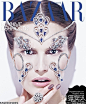 这组《Harper's Bazaar Ukraine》九月刊的大片，由Alexey Kolpakov掌镜拍摄，模特Alla Kostromichova美丽的脸庞上布满了珠宝首饰，营造出让人惊叹的华丽视觉效果。
