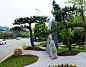 【头条优选】美翻天！郴州这两个路口景观绿化升级。_改造 : 五岭大道与郴州大道渠化岛则改造成了两座樱花岛，两处渠化岛改造面积分别约为700㎡和500㎡（以下简称大岛和小岛），工程于3月中旬开工，为了能在清明假期后给大家呈现一个不一样的交通岛，市道路绿化处工作人员…