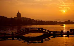 杭州西湖唯美意境壁纸桌面 第2页-ZOL桌面壁纸 #国内# #杭州# #景点#