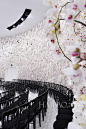 探访Christian Dior 2014秋冬高级定制秀办秀场地：白色梦幻花海！_第2页_Dior高级定制