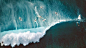 Alex MacLean的高中俯拍摄影
美国夏威夷欧胡岛巨浪中冲浪的冲浪者