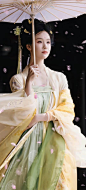 陈都灵