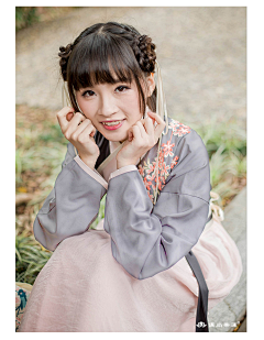 夜猫子第一名采集到婚纱.服饰