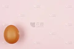 复活节快乐的背景在柔和的颜色和木材上