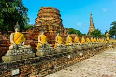 泰国大城府yai chaimongkol寺的老佛爷雕像