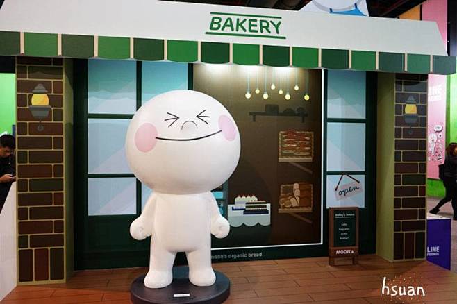 台北士林。LINE FRIENDS互動樂...