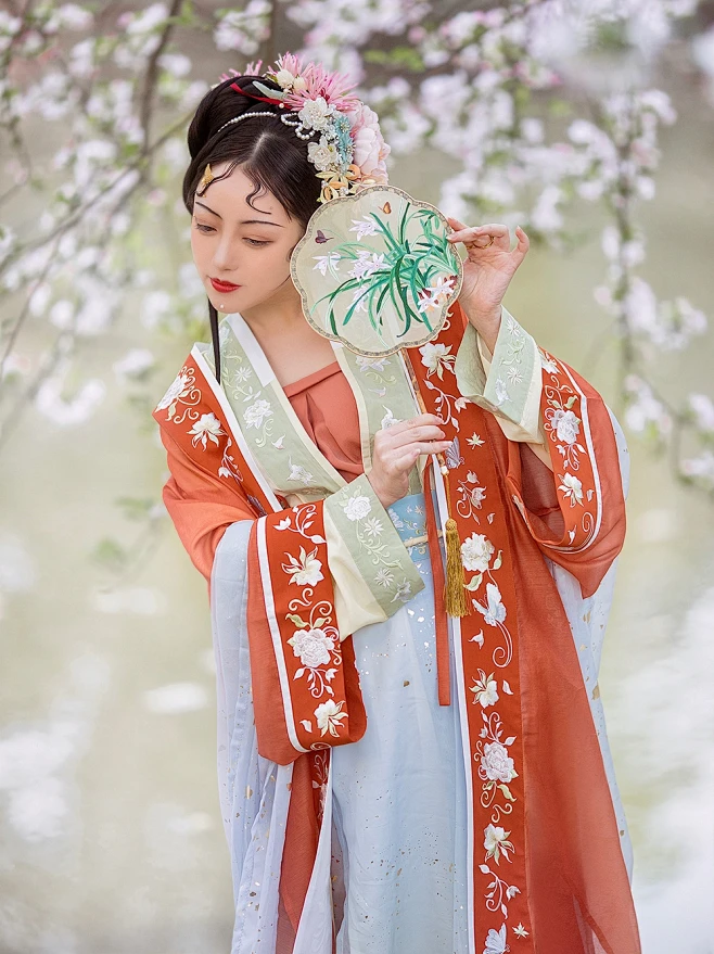 花蕊夫人宋制齐腰汉服对襟长褙子飞机袖百迭裙绣花夏季日常中国风-淘宝网-花瓣网