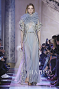 20年代的奢华艺术风！艾莉·萨博 (Elie Saab) 2018春夏高级定制秀，海报网带你亲临2018春夏高定时装周
