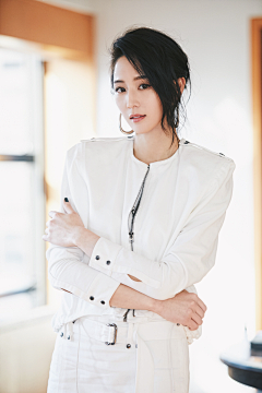 知名设计采集到美女