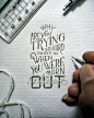 印尼艺术家 dekedex 手绘字体设计。