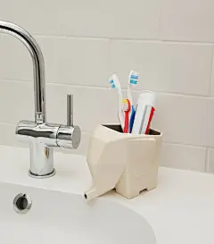 Jumbo - Cutlery Dryer by Peleg Design » Yanko Design