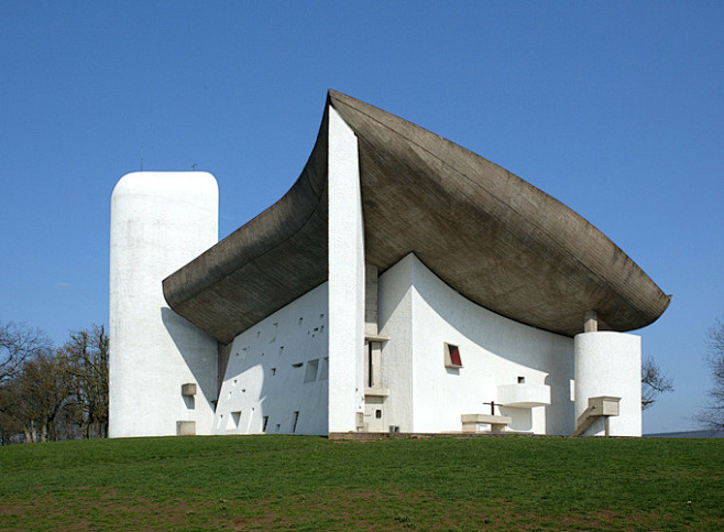 朗香教堂－勒柯布西耶