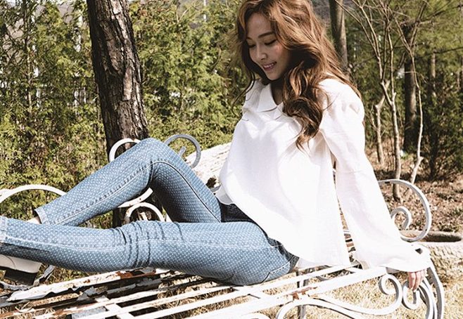 郑秀妍 Jessica
BLANC&EC...
