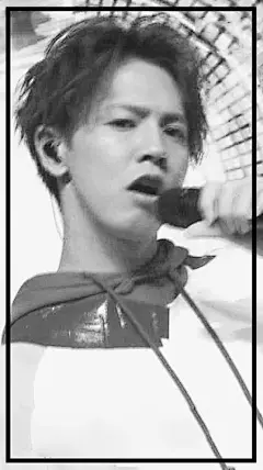 片寄凉太 男神的壁纸
来自微博