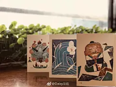 好朋友@马鹏浩插画 的绘本原稿于10月22日周六下午3点~5点之间，在北京平安里西大街至地安门东大街间丢失了，求助微博的朋友们帮忙转发，尤其是北京的朋友能帮忙扩散留意，有任何线索请私信我或@马鹏浩插画 本人，左爷和鹏浩都有重谢！！ ​​​​