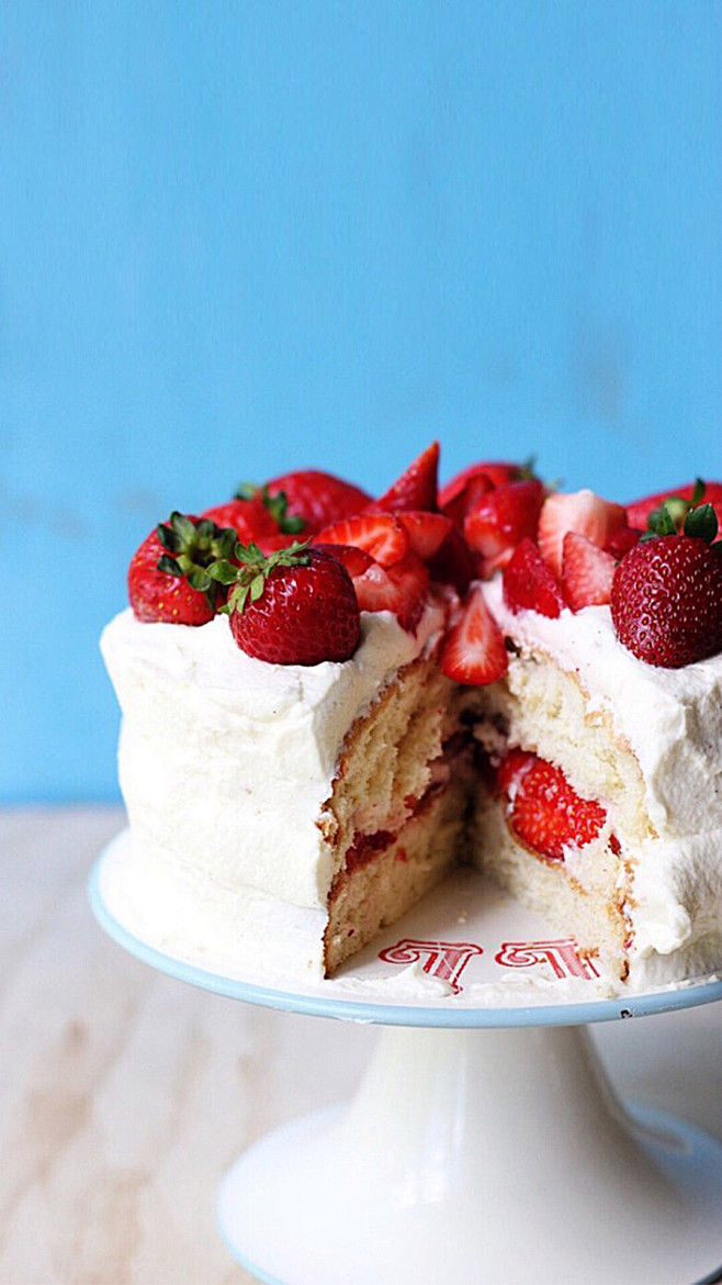 21:37:56蛋糕摄影大片配图/品质合成(城市-园林-环境-人物-产品)