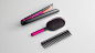 翻新机 Dyson Corrale™美发直发器+造型梳套装 紫红镍色 : Dyson CorraleTM美发直发器（黑镍/紫红）
创新柔性弹板，帮助快速造型
减少 50%1头发损伤
无绳便携，造型随时随地
【官方权益保障】两年质保，7天无理由退货，极速发货！
2022.4.9-4.12，直降100元，立即抢购！