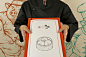 點點心品牌形象設計｜涂設計TU DESIGN OFFICE : 「點點心」是來自香港，到台北設立的港式點心專門店。品牌視覺設計上，我們運用了傳統元素，搭配現代的設計手法，以詮釋品牌宗旨-「傳統與創意的結合，讓點心不只是點心」。