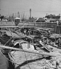 1947年，上海。拥堵的苏州河。