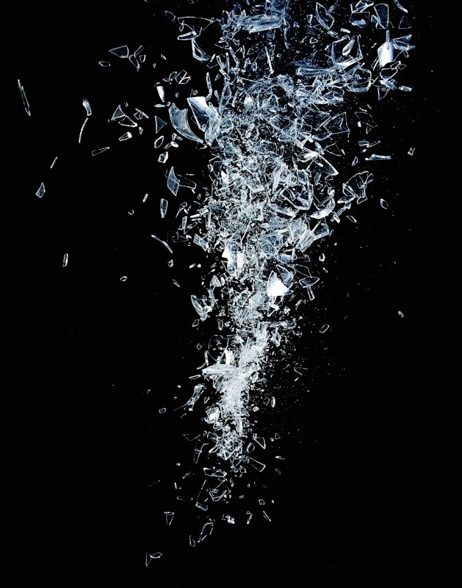 破碎玻璃子弹孔碎玻璃碰撞玻璃玻璃片qq群61686914加群素材软件插件