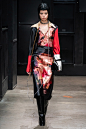 Marni Fall 2019 Ready-to-Wear Fashion Show : The complete Marni Fall 2019 Ready-to-Wear fashion show now on Vogue Runway.