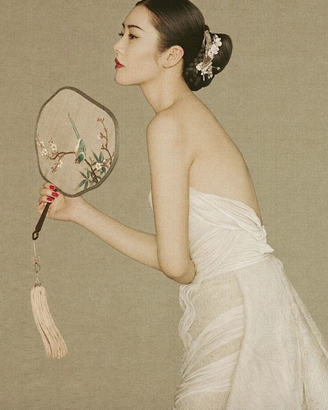 liuwen演绎中国版harpersbazaar复古时尚大片摄影sunjun时尚大片cnu