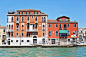 Shades of orange in Venice, a city full of life and colors! #Italy #Venice #Photography