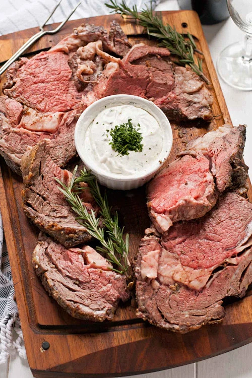 The Ultimate Guide to Perfectly Seasoned Rosemary Prime Rib: Elevate Your Roast Game