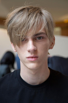 MRYES7采集到Dominik Sadoch