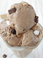 Creamy Toasted S’mores Chocolate Ice Cream