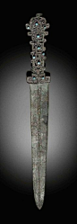 AN INLAY-DECORATED BRONZE DAGGER -  SPRING AND AUTUMN PERIOD (770-476 BC)