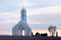 成都中法科技园教堂，融于紫色薰衣草庄园

结构与表皮融为一体的“轻透”教堂 ​​​​