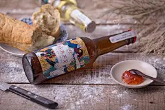 [好酒不見] [No Wine No See] Wine Labels : 一杯好酒，像是一把鑰匙，打開了禁忌話題，寧靜的角落，品著酒，開啟了與自己的談話，微醺的聊天，飲著酒，談事、談你、談我、也談心，喧鬧的聚會，狂著酒，話題已到了外太空，好久不見，來好酒不見，飲上一杯好酒。