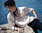 #杨洋##ELLE7月刊#框不住的少年@杨洋icon  登@ELLE 7月刊封面。高清福利大图来啦~阳光沙滩下的翩翩公子，祝你每段时光里的极致都不会蹉跎 ​​​​ ​​​​ ​​​​
​​​​你是年少的欢喜。 #杨洋# #微微一笑很倾城# #肖奈# #夜华# #三生三世十里桃花# #武动乾坤# 仅搬运，图源水印。 